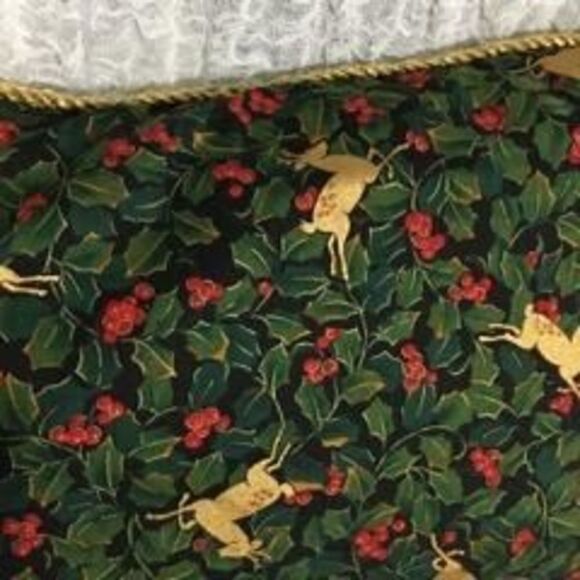 Vtg Christmas Mistletoe & Reindeer Throw Pillow - Picture 3 of 5